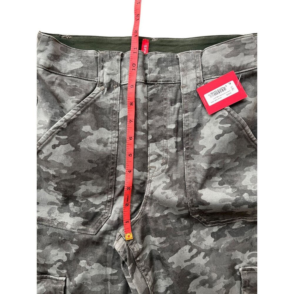 NWT Spanx Camouflage Stretch Twill Ankle Cargo Pants Size Large and Medi… - Picture 4 of 10
